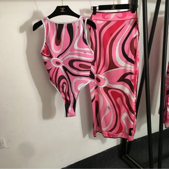 Emilio Pucci Color-Block Swirl One-Piece Swimsuit & Sarong Set - Picture 4 of 8